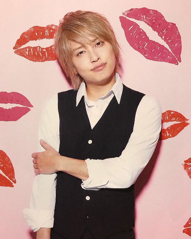 偶像形象全破滅！手越祐也自爆「第一次」細節：已經出道了\