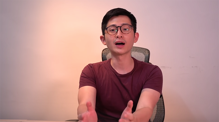 Ｔｏｐ１ 蔡韓收費差2倍！ 《夜夜秀》博恩遭疑「被染綠」 拍片澄清：只是為了節目營運