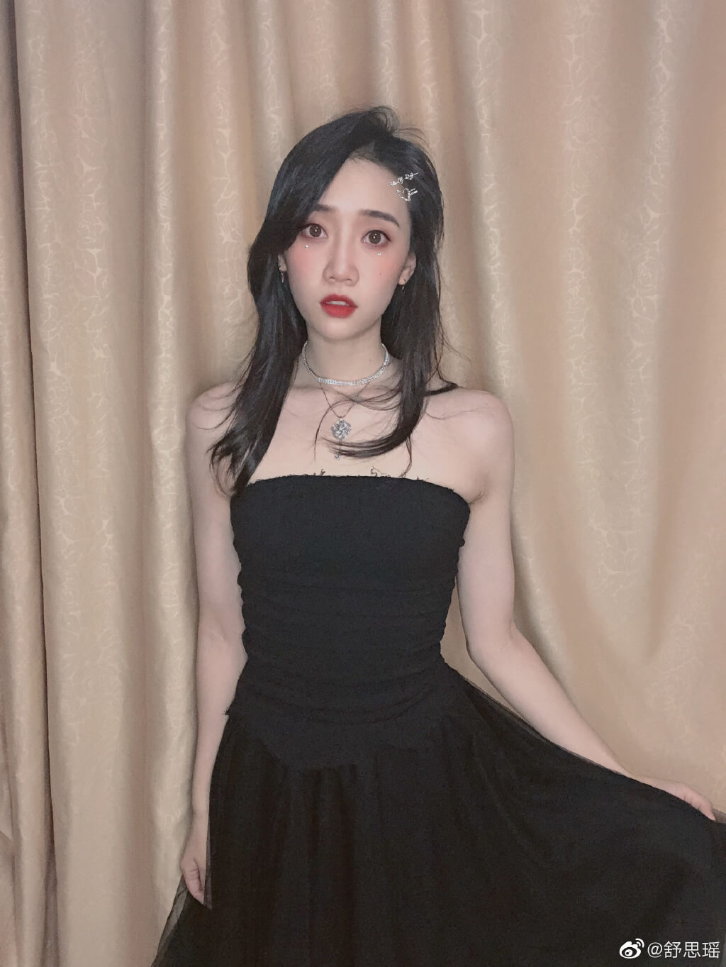 劈腿超過180度!體操女神「一字馬」爆紅 28歲還單身