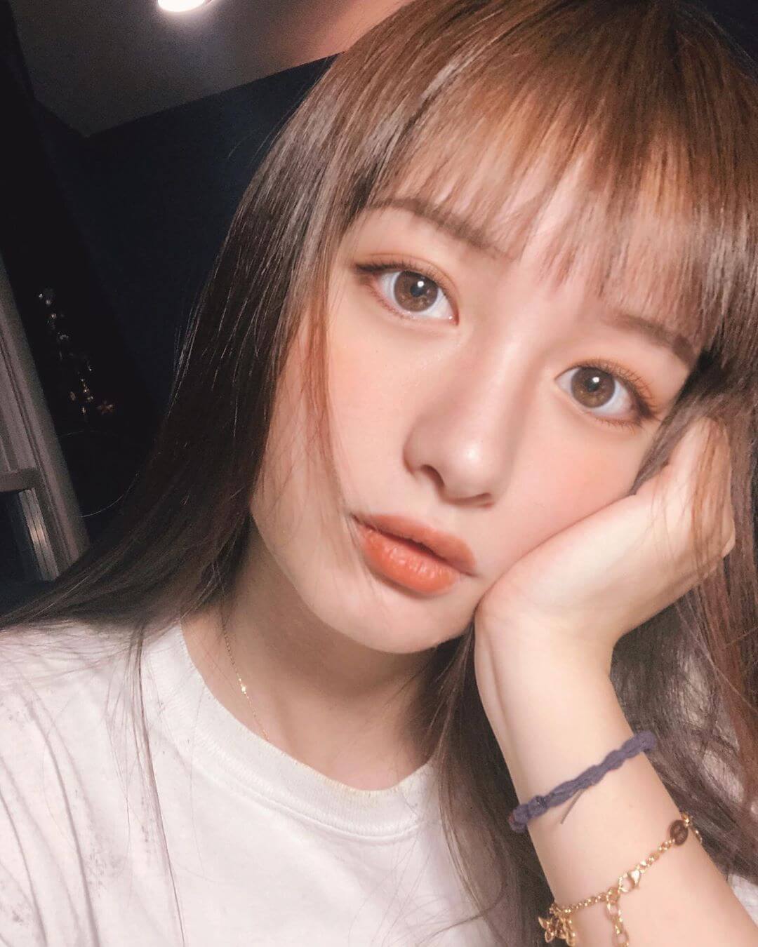 曾暗酸歐陽娜娜臉大！網紅「近照曝光」　「長相突變」嚇歪網！