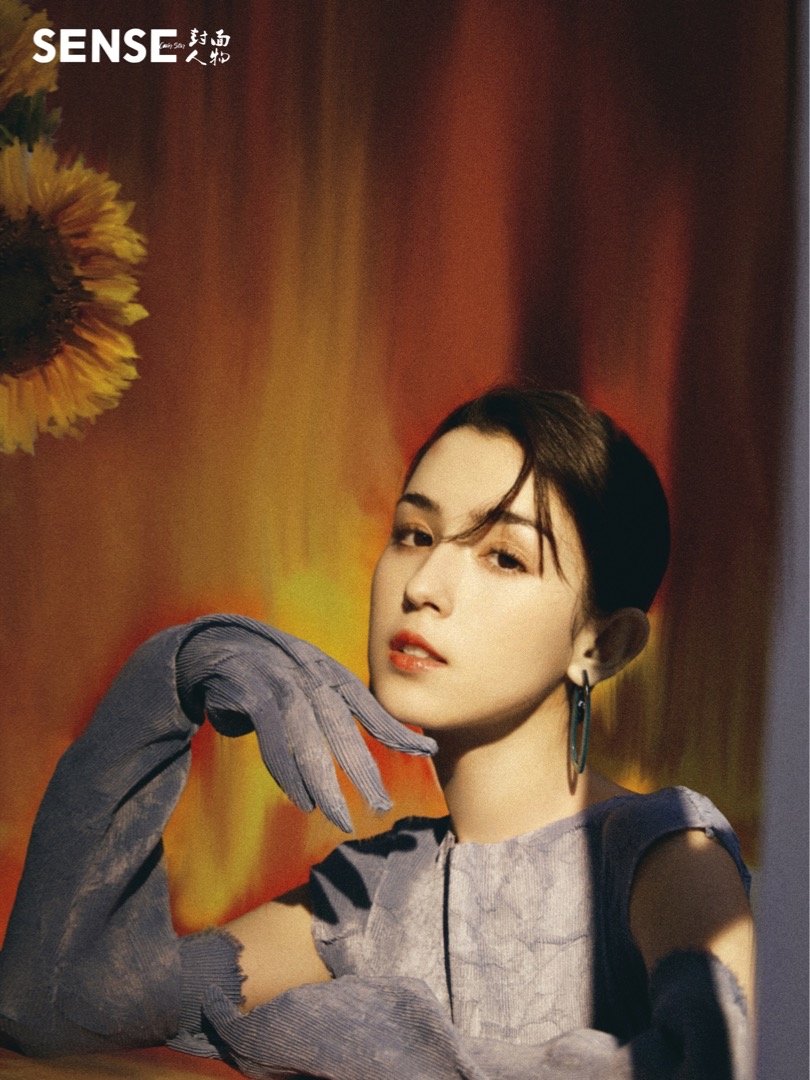 美到「打敗迪麗熱巴」!新疆女神「公開真實體重」 網嚇歪:瘦到剩骨頭!