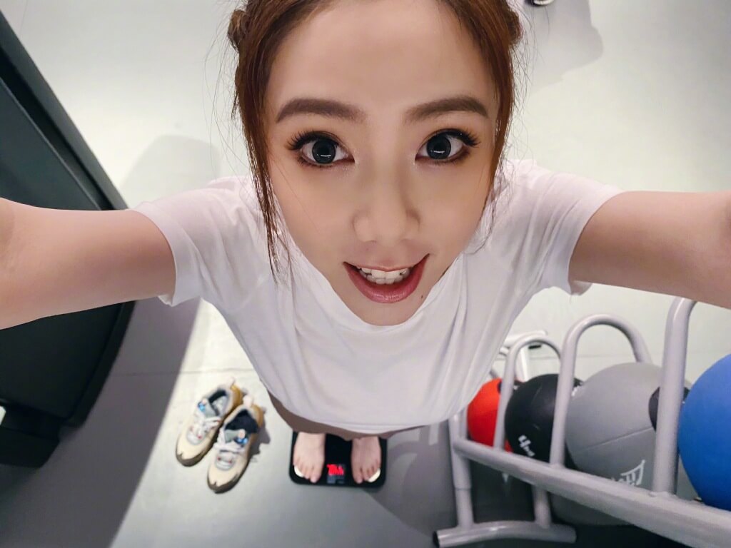 永遠到不了的境界!鄧紫棋公開「最新體重數字」 網嚇歪:太誇張