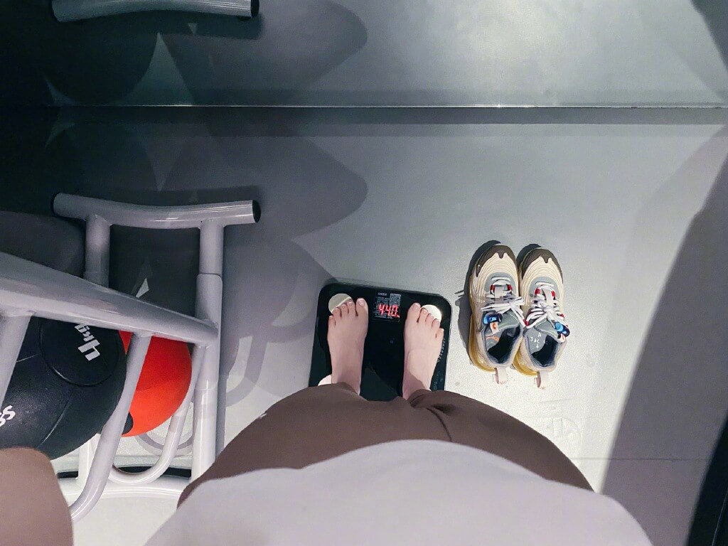 永遠到不了的境界!鄧紫棋公開「最新體重數字」 網嚇歪:太誇張