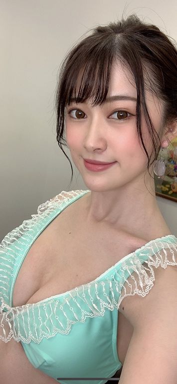 連波多野結衣都看傻眼！清純派「法律系正妹」曝光下海原因