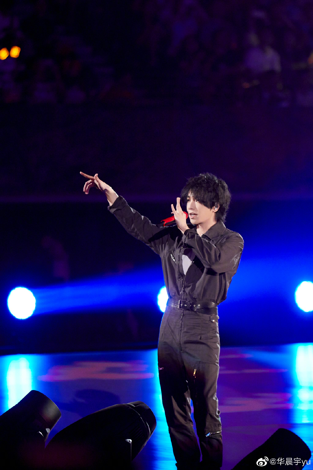 有顏真的可以任性！華晨宇「頭髮又剃光」　「造型曝光」網全嚇歪！