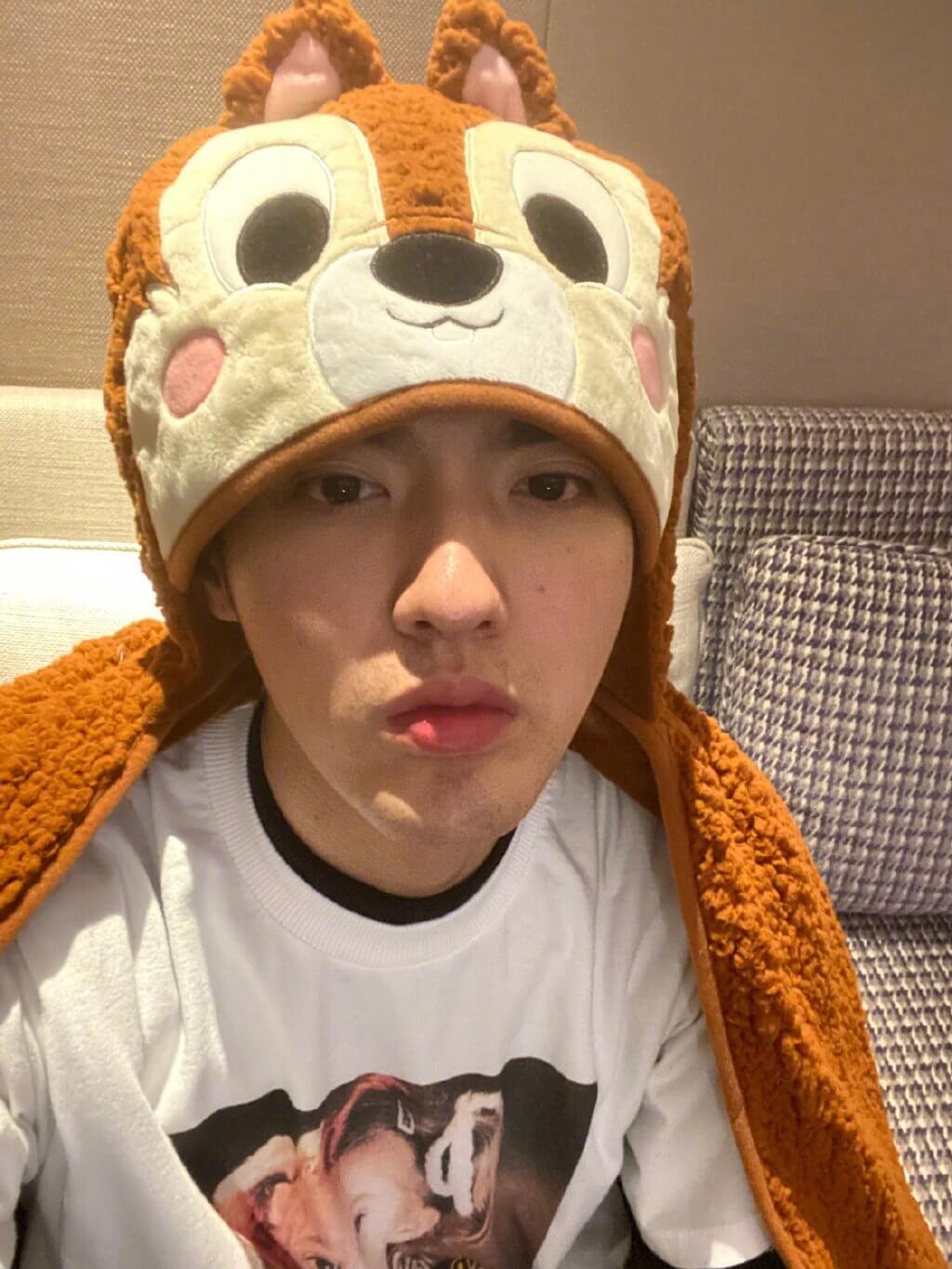 頭髮長到蓋掉整張臉!吳亦凡「終於曝光新髮型」 萬人暴動:帥炸!