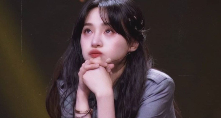 中國杭州近日發生一件驚天動地的兇殺案,是一名退休許姓男子與老婆發生矛盾後,7月5日殺害妻子後竟將其屍體肢解並衝到化糞池。而中國女星鄭爽則在微博發文表示很害怕,還失言胡亂猜測事件細節,引起網友不滿。