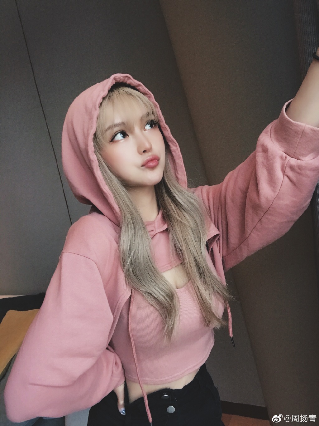 周揚青爆「復合羅志祥」？網抓「合照亮點」傻眼：臉都被打腫！