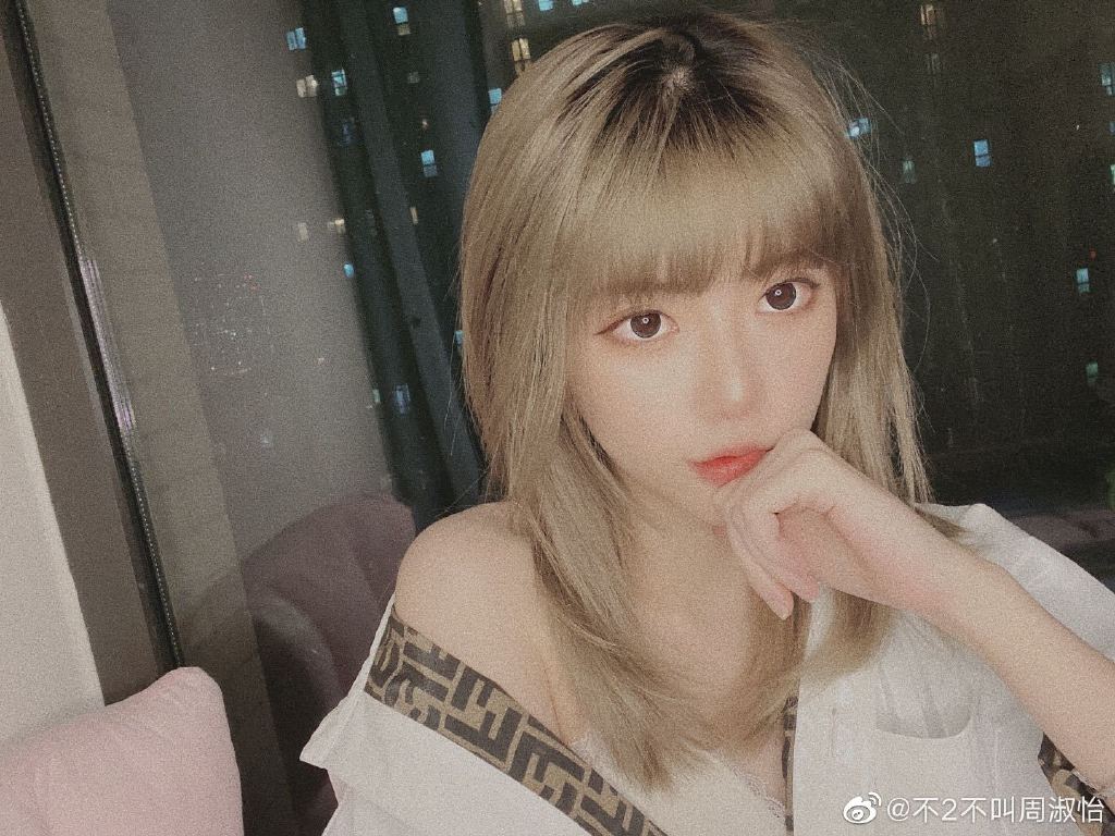 失誤慘被爆破！實況正妹曝「再也不當解說」：造成心理陰影