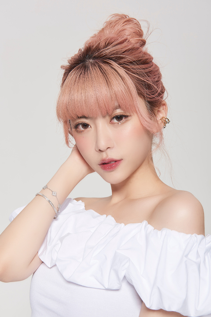 失誤慘被爆破！實況正妹曝「再也不當解說」：造成心理陰影