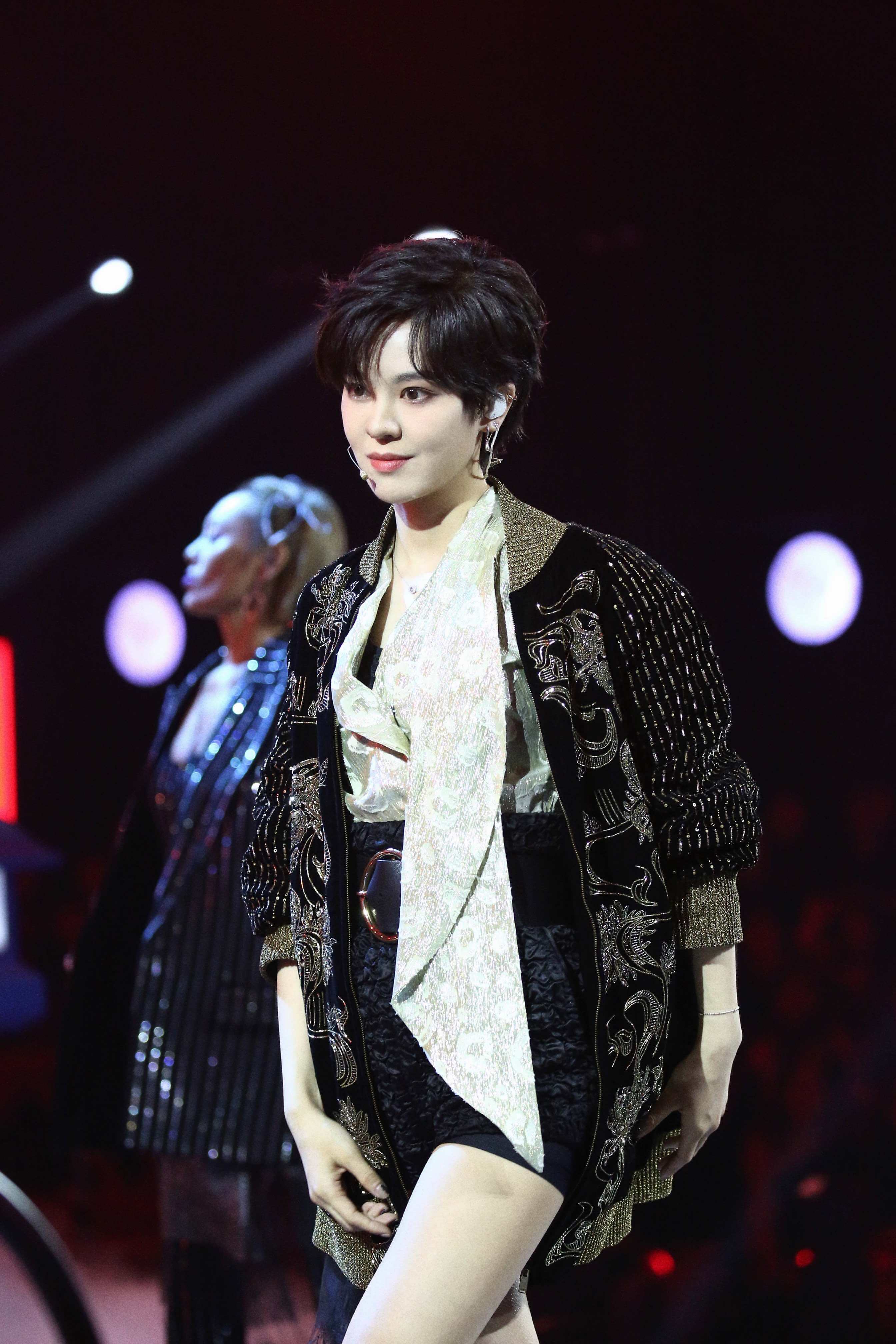 郁可唯「短髮熱褲打醉拳」超霸氣！新歌唱出對人生與愛的態度