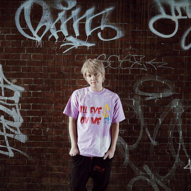 跟三上悠亞激吻！手越祐也出書「爆料圈內戀情」 AKB48人氣成員剉咧等