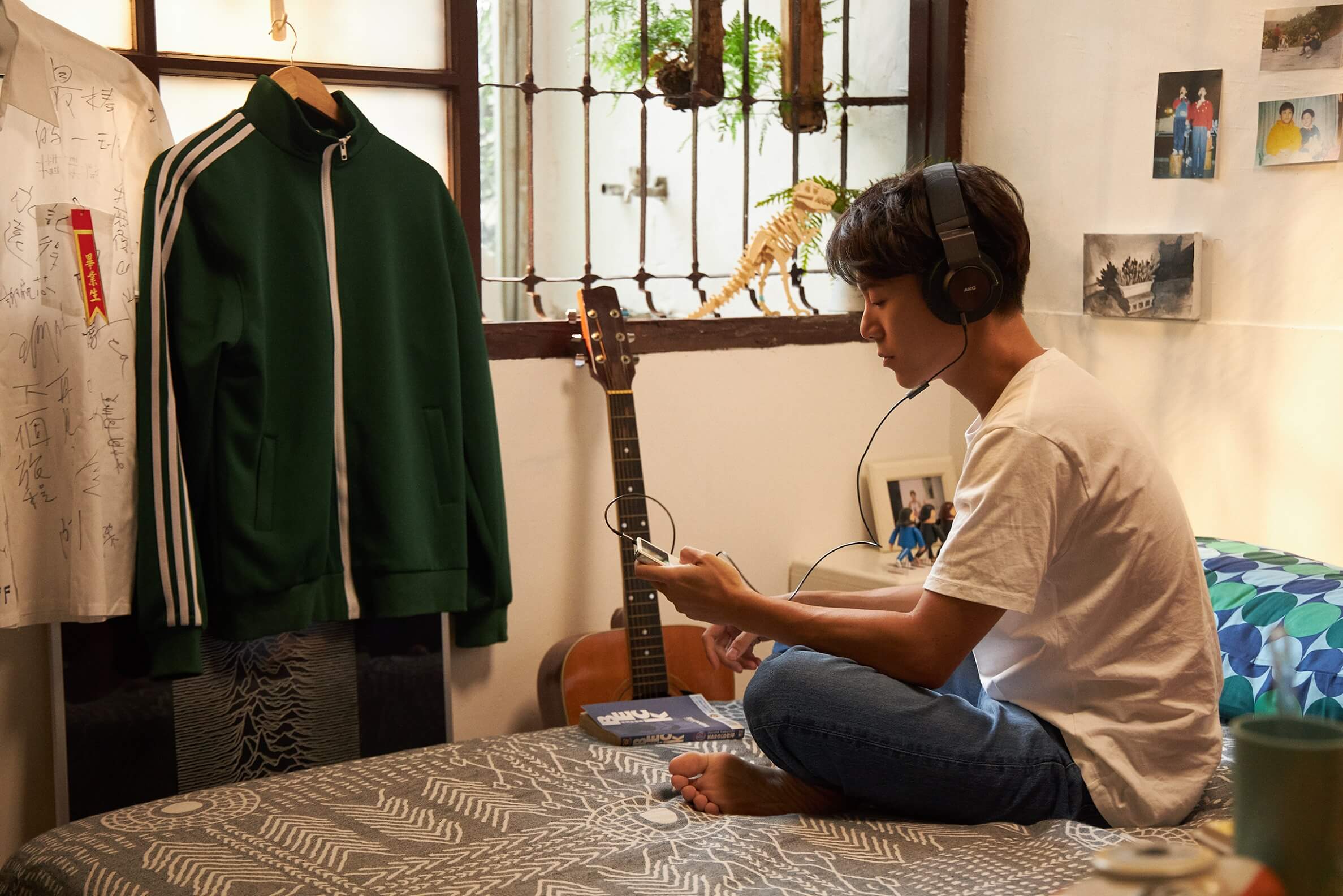 韋禮安「爸媽首次入鏡」 MV送別時媽媽泛淚:每次都18相送!