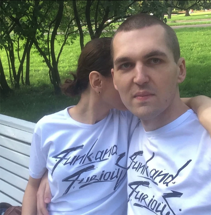 知名饒舌歌手染毒遭「剁碎丟洗衣機」 妻崩潰:只是不想讓粉絲知道