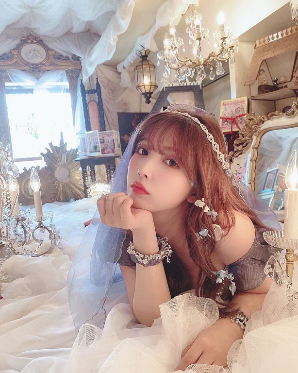 不甩手越祐也！三上悠亞慶27歲生日　「完全不穿」泡澡照曝光