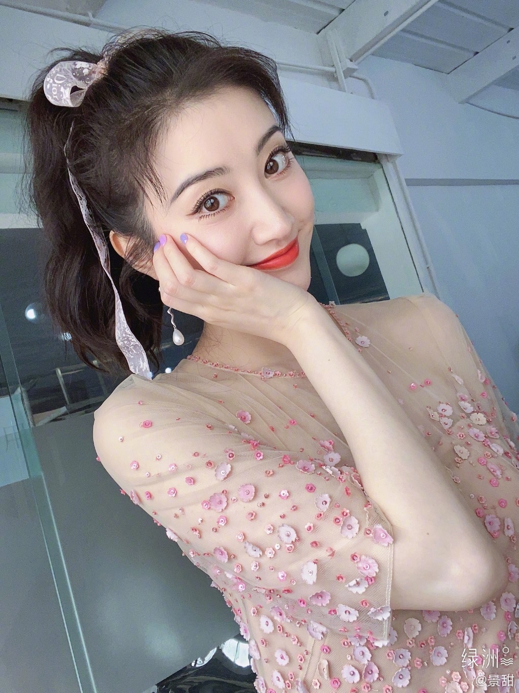 把自己整成悲傷蛙！女星「自曝整形黑歷史」：每天都想哭