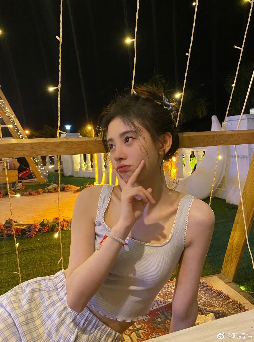 四千年美女自豪 「天生髮量多」!網翻出「禿頭舊照」傻眼:別再說謊了