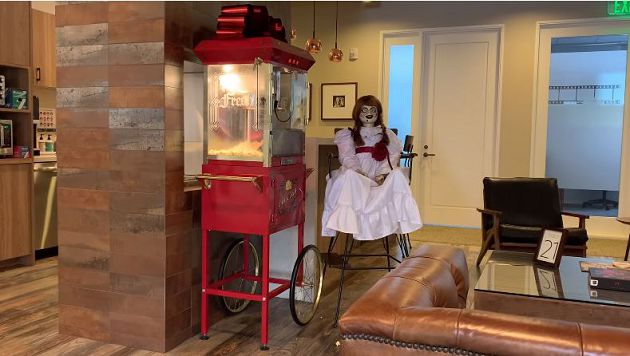 無片可演！安娜貝爾「私下隔離生活」全曝光　網全看歪