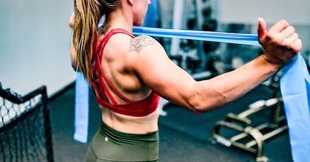 掰了大眼圓臉!《怪獸電力公司》阿布熬過「重大手術」 肌肉全炸出