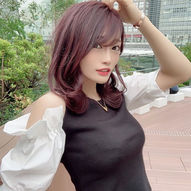 職棒300人斬!暗黑界「電眼正妹」強勢出道 曝光追星成功過程