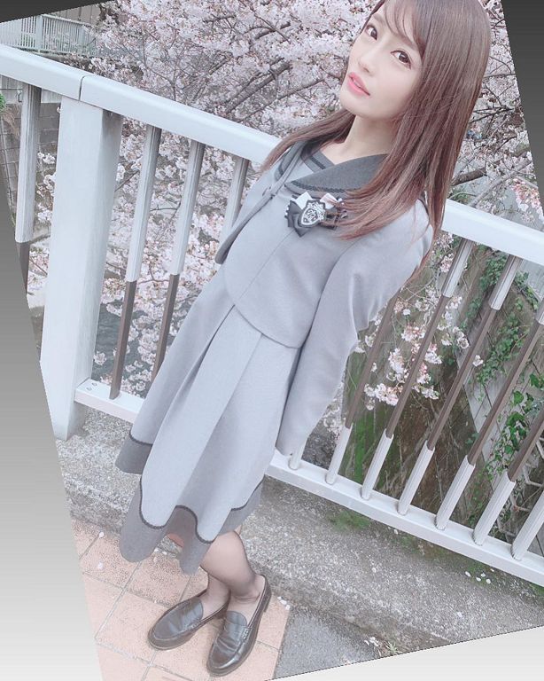 職棒300人斬!暗黑界「電眼正妹」強勢出道 曝光追星成功過程