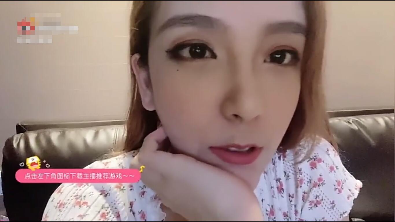 曾直播拔X毛！實況兇妹爆「進廠維修」：下巴尖到能戳穿！