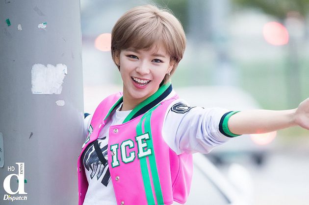 身體狂出狀況！TWICE定延證實「只能坐椅子表演」：想和粉絲見面