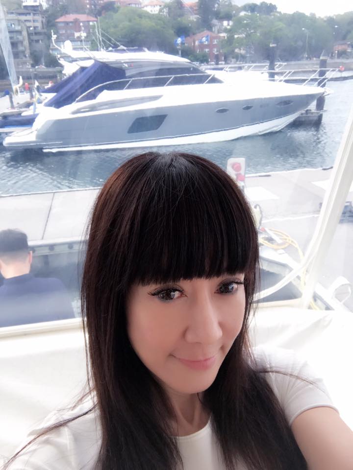 羅霈穎靈堂設計優雅大方  親友曝「換遺照」原因