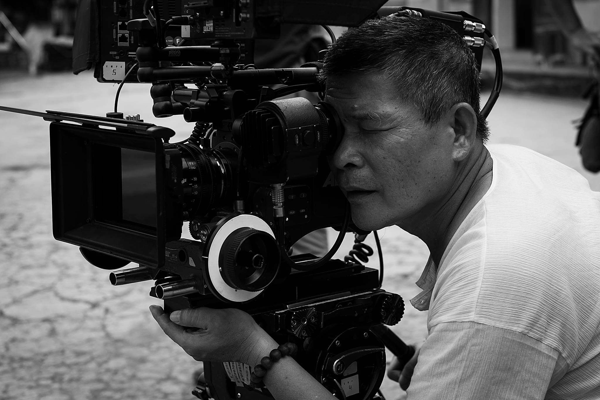 直播笑談「澎恰恰破產」 吳宗憲打氣：「2億不是大錢 很簡單！」