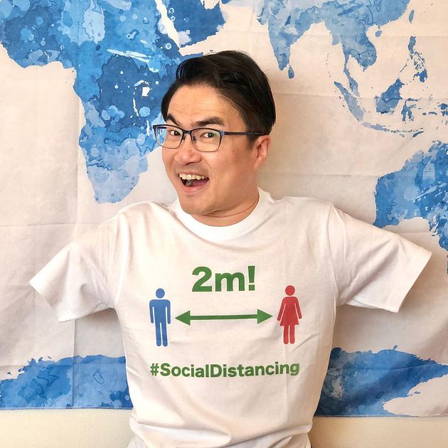 站起來了！乙武洋匡狠甩「狂劈50人」風波　「走路不用扶」影片曝光