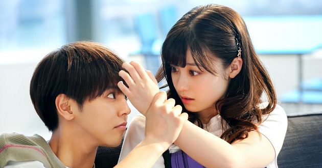 橋本環奈「咬鼻頭之吻」成熱議！網PO「哥吉拉片段」：45年前就演過