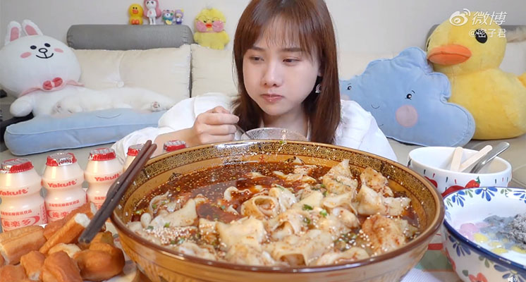 陸網封殺「大胃王」！網挖吃播「3恐怖內幕」：生吞蜈蚣不要命