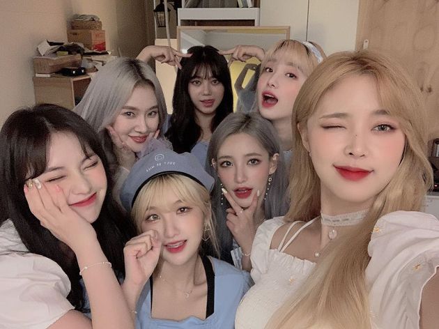 想像天使一樣唱歌！韓女團「神打臉」自曝躲在朋友家：毛骨悚然