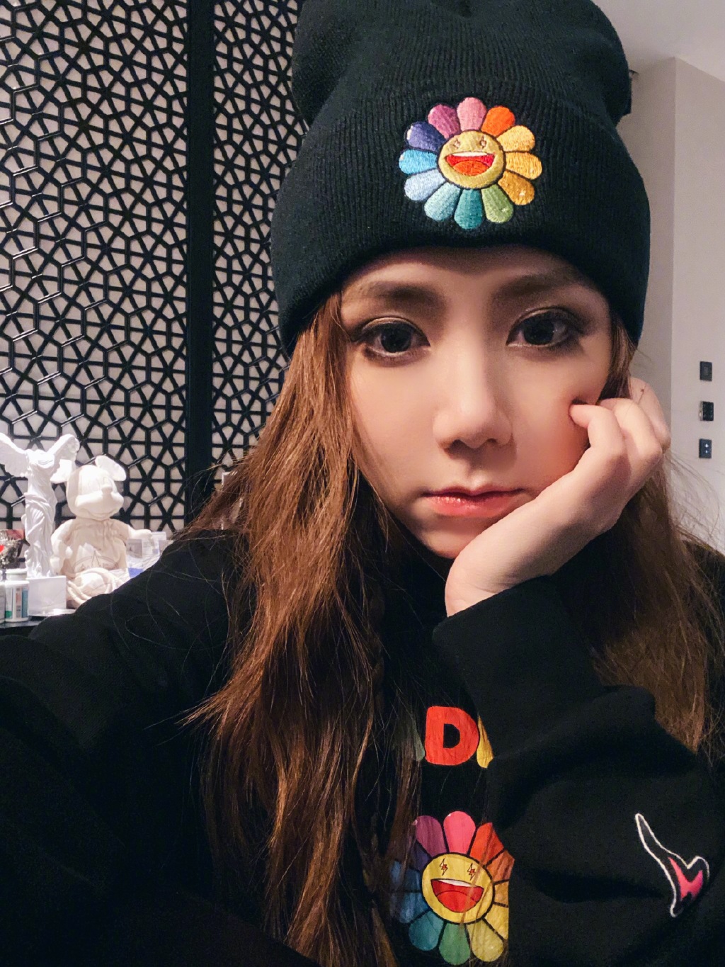 扮醜也好甜！鄧紫棋生日「合體男友恩愛」秀超狂玫瑰花束：比去年多收一朵