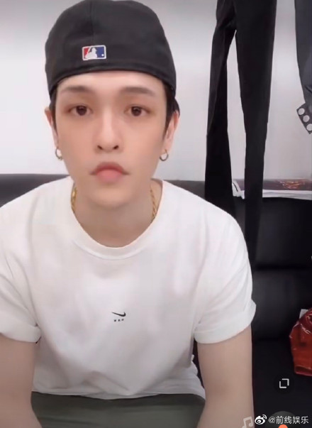 扮醜也好甜！鄧紫棋生日「合體男友恩愛」秀超狂玫瑰花束：比去年多收一朵