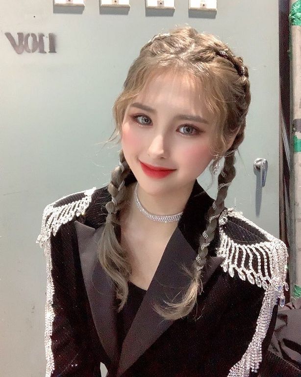 想像天使一樣唱歌！韓女團「神打臉」自曝躲在朋友家：毛骨悚然