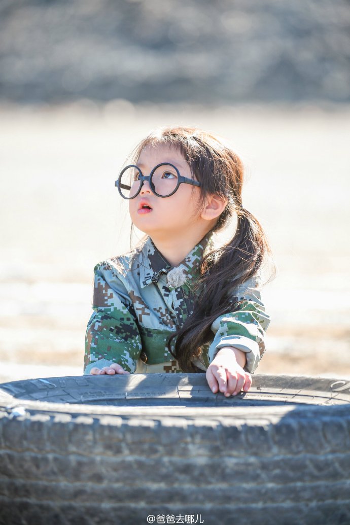 《爸爸4》「阿拉蕾」登大人!萌娃長成「長腿美少女」 妹妹長相也曝光!