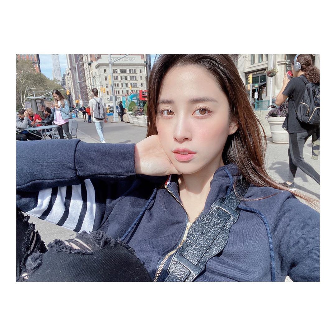 歐陽妮妮、張書豪成「亡命鴛鴦」　拍攝冷到「水裡摩擦取暖」！