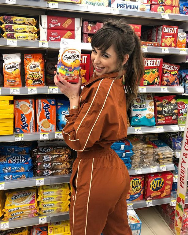 中文直接刺脊椎!網「Dcard問卦」神人秒回:是檸檬水女優