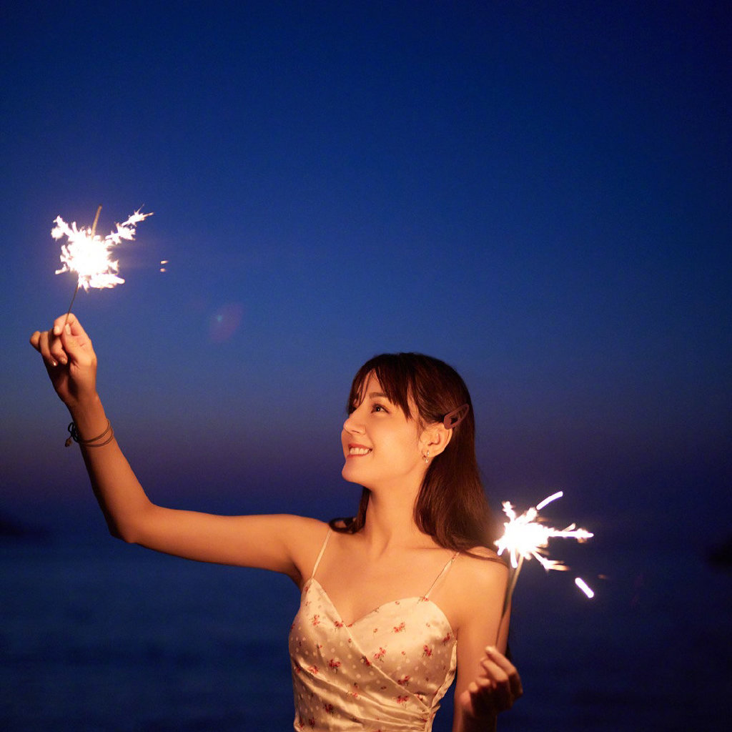 女神濾鏡崩壞!迪麗熱巴「秒變蛇精臉」 網崩潰:別再用了!