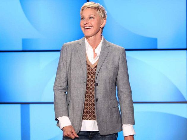 投訴店員「指甲油掉漆」害停職!艾倫視訊會議道歉:我只是內向