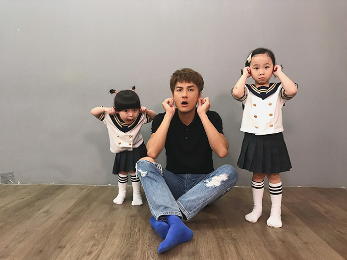 吳克群「化身YouTuber」 搭配兩位乾女兒:非常失控!