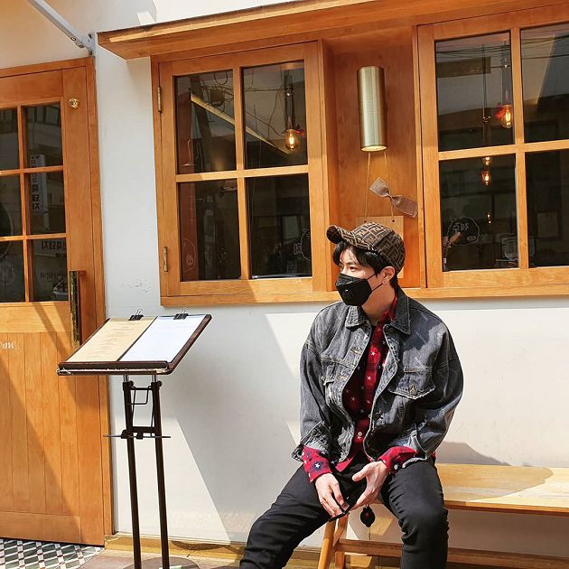 確診武漢肺炎!《看臉時代》作者朴泰俊爆「感染原因不明」:每天狂咳