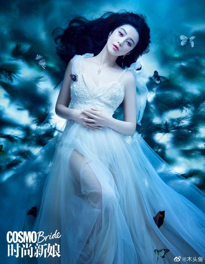 細肩帶包不住！范冰冰辣曬「深V渾圓半球」　迷濛表情全拍下！