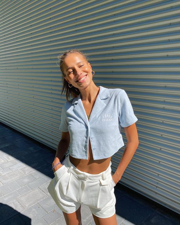 布萊德彼特「新歡曝光」！私人飛機載嫩模「飛裘莉秘婚莊園」　網：長超像