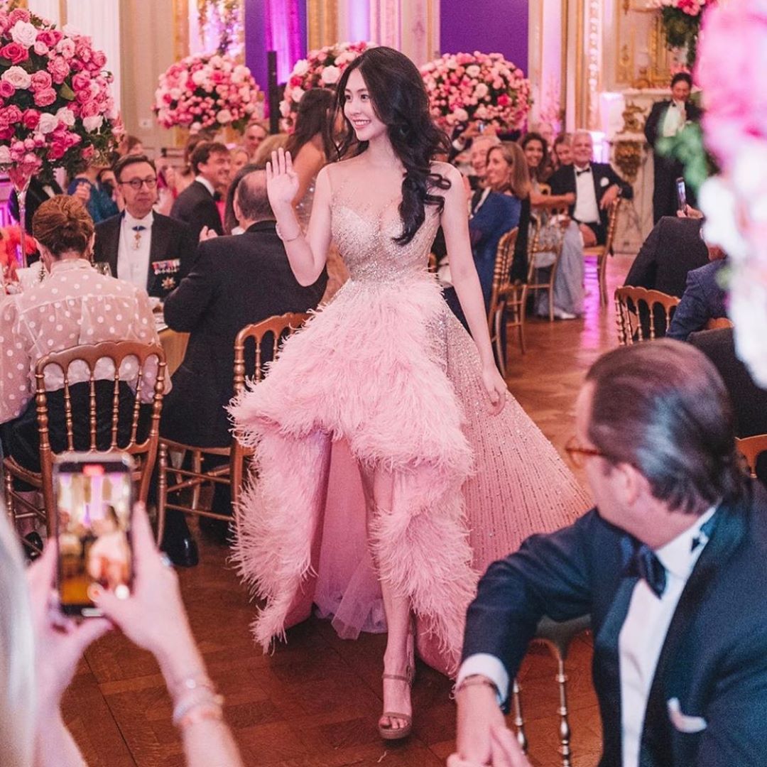 最美星二代!邱淑貞女兒「逆天美照」曝光 網讚:尬過媽媽!