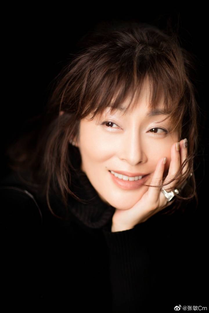 淡出演藝圈25年！「綺夢」張敏近況曝光　52歲擁逆齡臉蛋