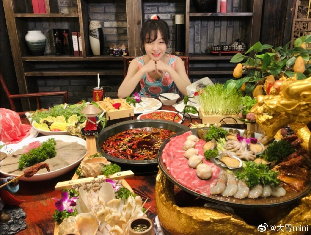 嗑30碗麵「下秒吐光」！陸網「封殺大胃王」：內幕連環爆！