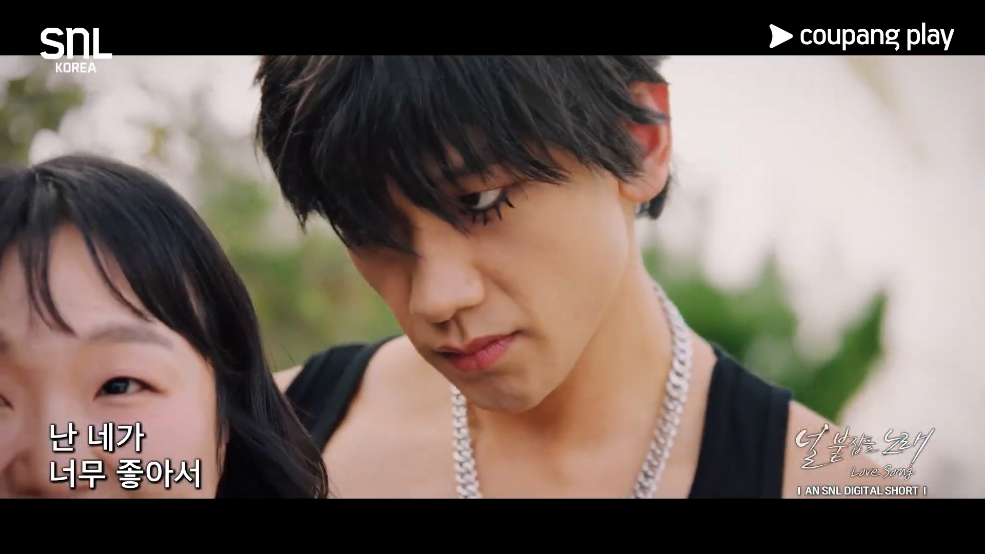 Rain惡搞!連經典MV〈Love Song〉都不放過! 在床上對她狂扭動