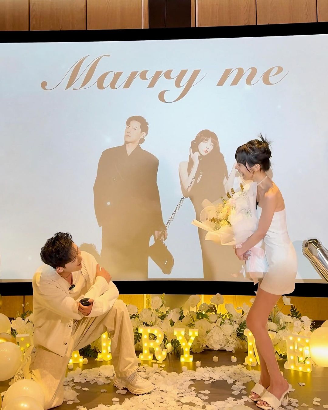 敖犬浪漫求婚!發發0.3秒就答應 靈感來自《黑白大廚》面具拿掉有夠尬